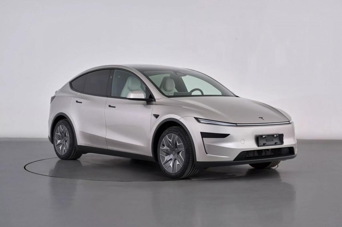 特斯拉在中國即將推出新款Model Y L,車輛基於Model Y進行更動,車格放大讓車內可以輕鬆容納三排座椅。