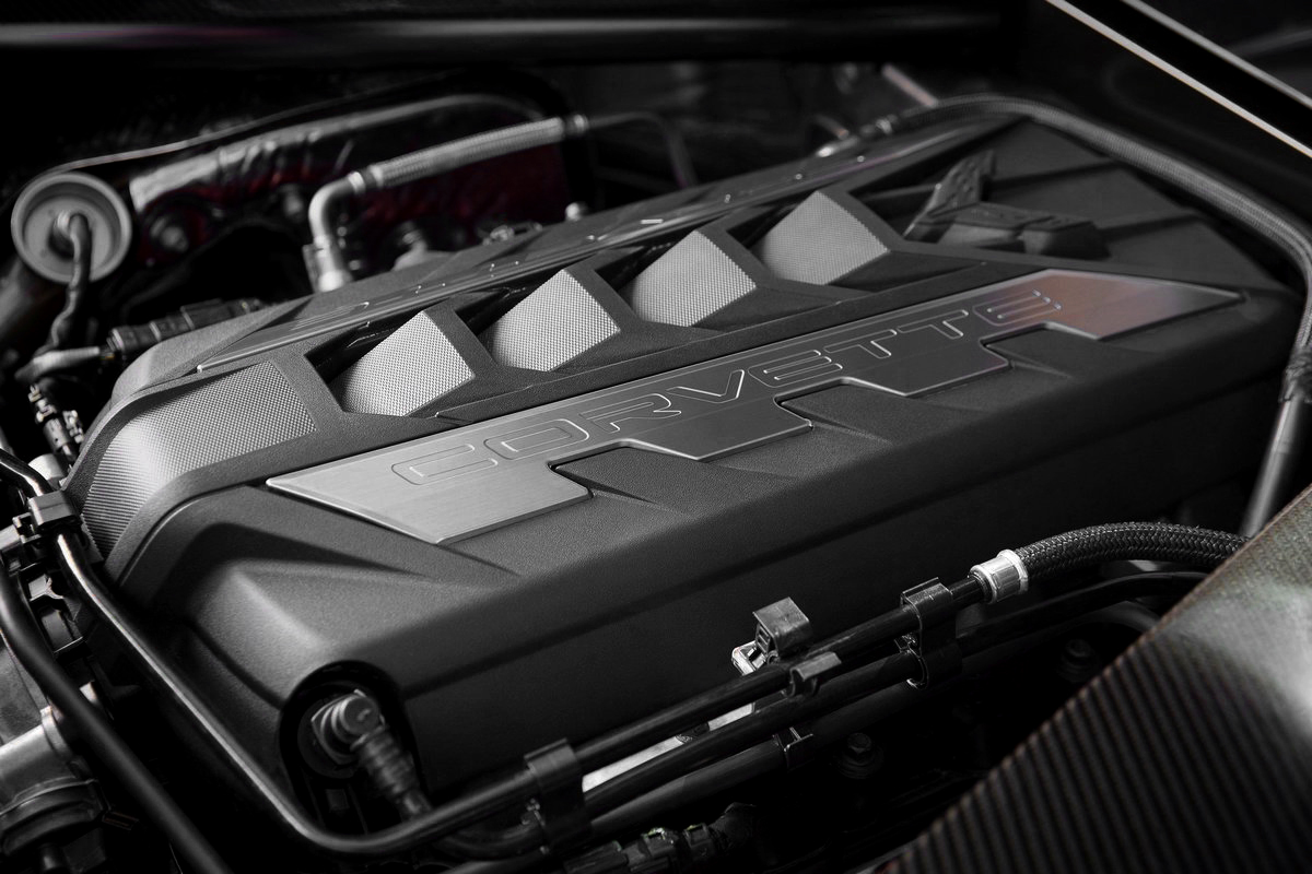 近日GM工程師表示下一代Corvette C9不會電動或PHEV,會依舊搭載V8引擎並加入油電系統。