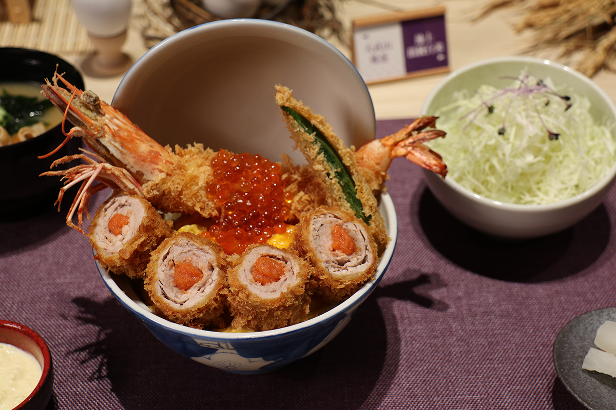 日本《かつ丼屋勝急》台灣限定-海之味盛合豬排丼。(示意圖)