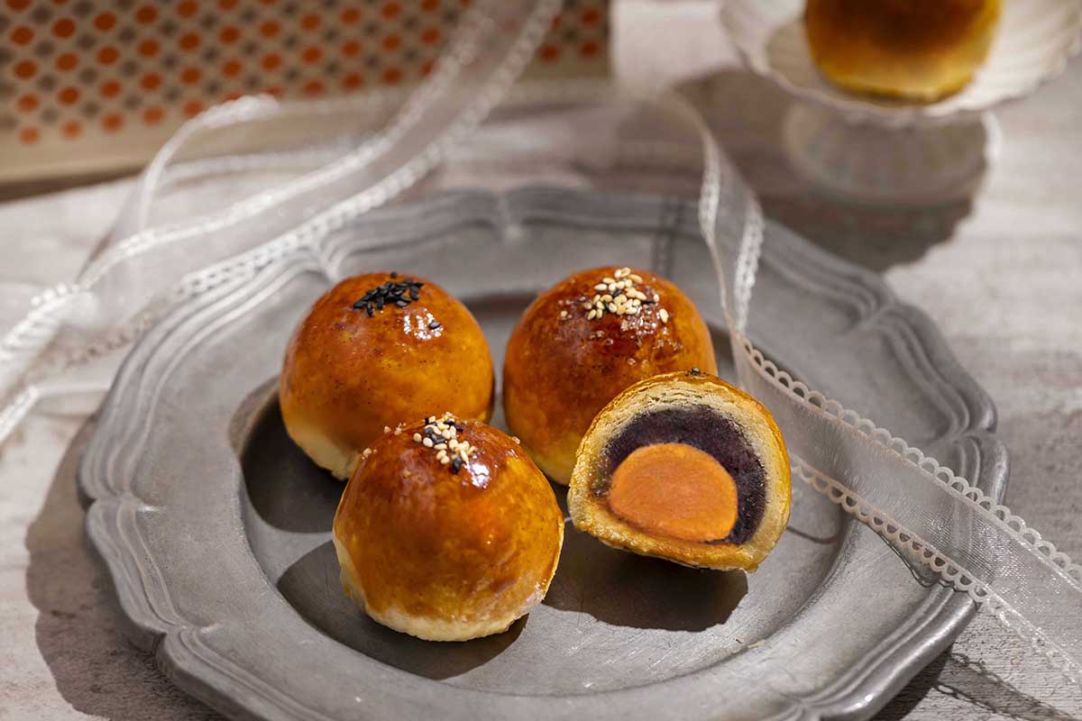 Home Mom Bakery和三盆蛋黃酥酥脆餅皮再進化,風味極限挑戰。(示意圖:品牌提供)