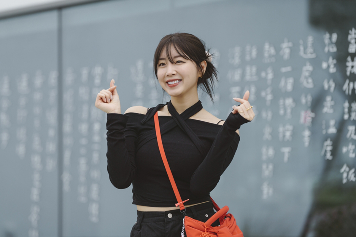 【車勢星聞】《我們回家吧3》安芝儇高雄豪邁嗑美食,首嚐豬舌、嗑光脆肉湯。(圖:台灣大哥大MyVideo、三立提供)