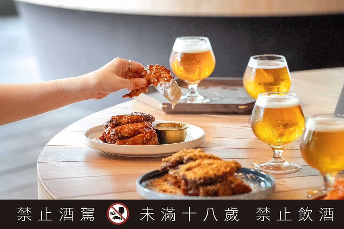GUMGUM EGG,特搶先其他分店推出墨西哥香辣滋味的「墨西哥辣甜心」、日式黑醋賦味的「黑醋歌舞醬魂」共兩款雞翅新口味。