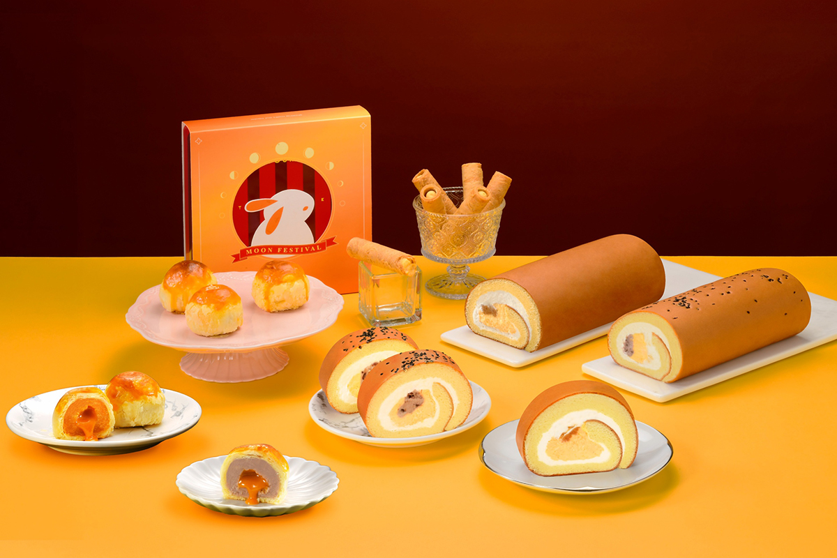 亞尼克中秋限定新品「蛋黃酥風味生乳捲」、「奶黃流心脆脆生乳捲」超搶戲登場。（示意圖：品牌提供）