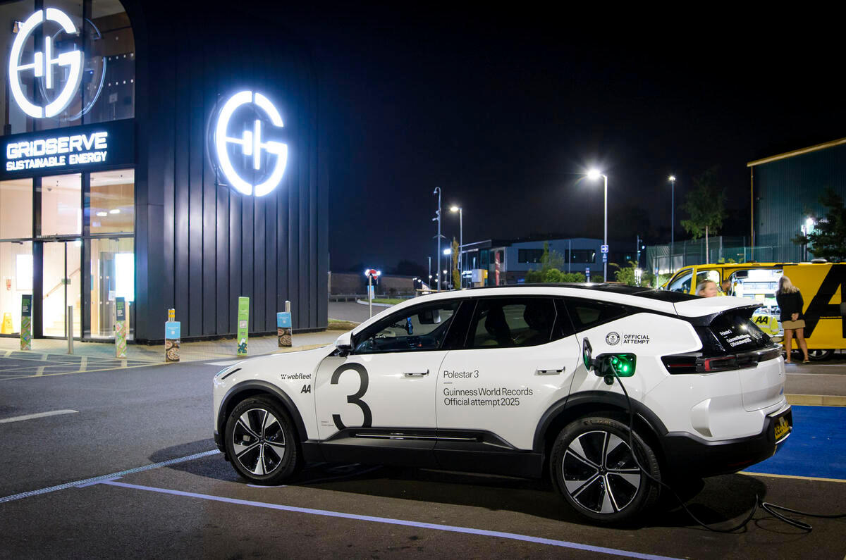 Polestar 3在充滿電實際可以跑出935公里。
