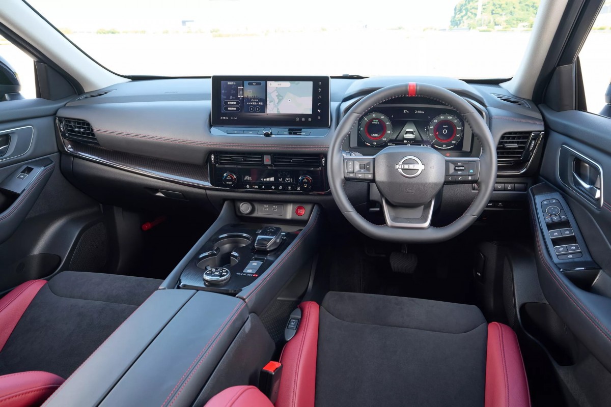 Nismo將重心放在動態表現,配備首度運用的Kayaba Swing Valve避震器,降低車身側傾。