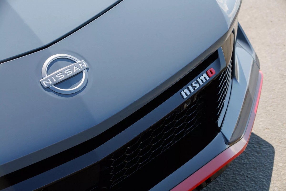 雖然Z NISMO無法與Corvette、BMW M4等歐系跑車相比拼賽道數據,但其在日常道路上的駕駛體驗卻是無與倫比的。