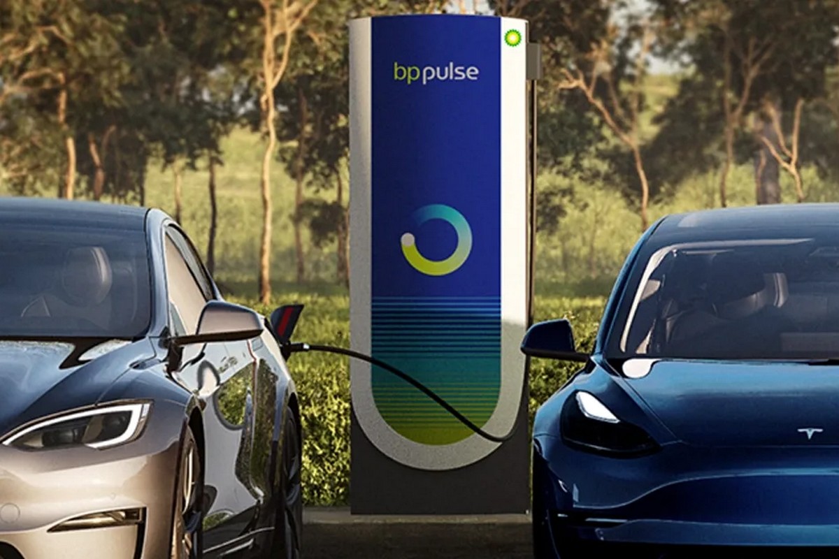 2023年BP Pulse石油公司就向Tesla購買價值1億美元的充電樁。
