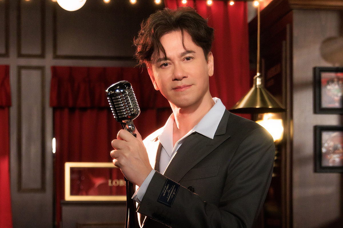 【車勢星聞】李聖傑〈複製貼上〉輕鬆、復古Disco Funk曲風呈現科技反差衝突感。（圖：華納音樂提供） 