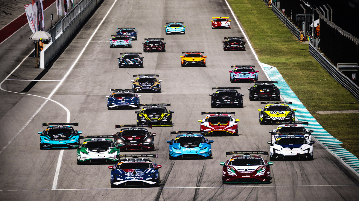 Lamborghini Super Trofeo賽事每位車手都使用Huracán Super Trofeo EVO2賽車，在相同條件下名次全憑車隊細部調校和車手自身技術。