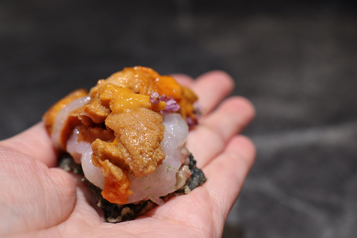 「 燒肉天皇」和牛白蝦海膽。(示意圖)