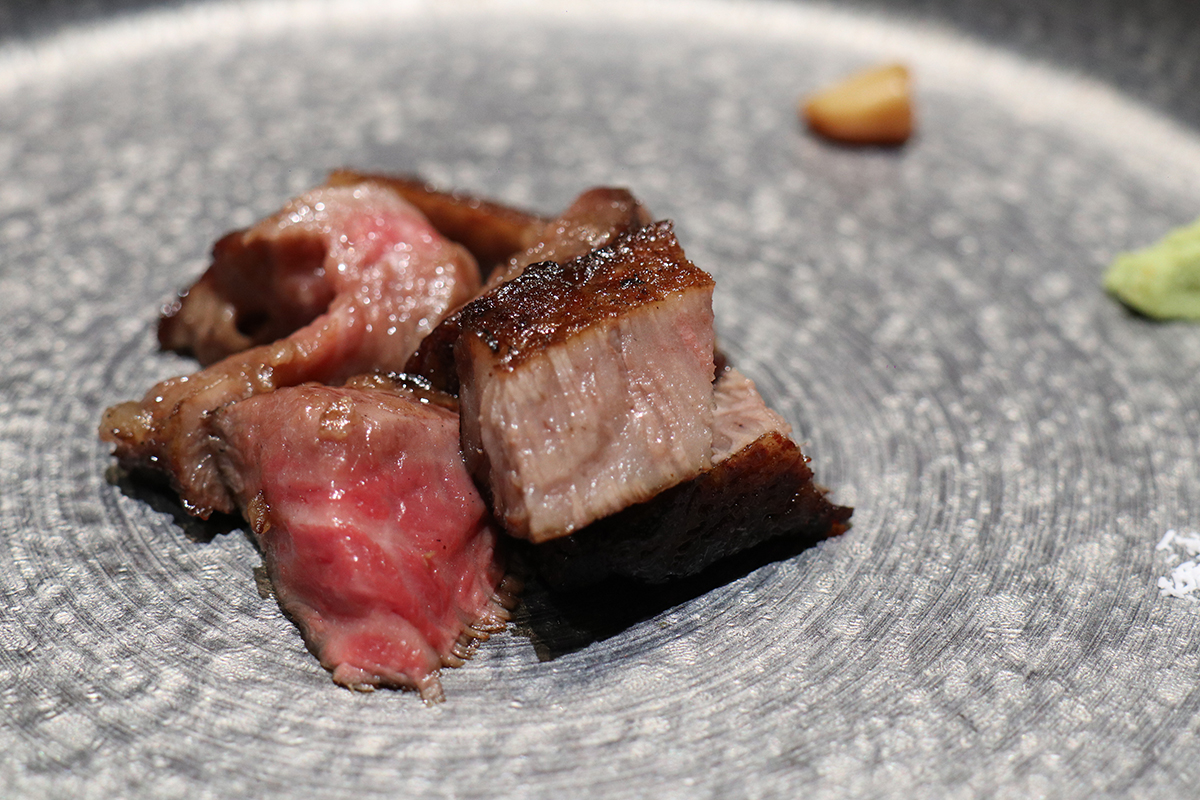 「 燒肉天皇」炭燻菲力牛排。(示意圖)