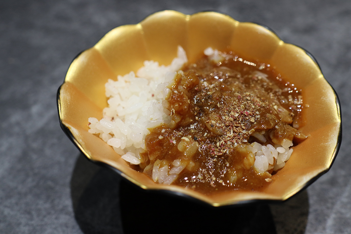 「 燒肉天皇」雪花咖喱飯。(示意圖)