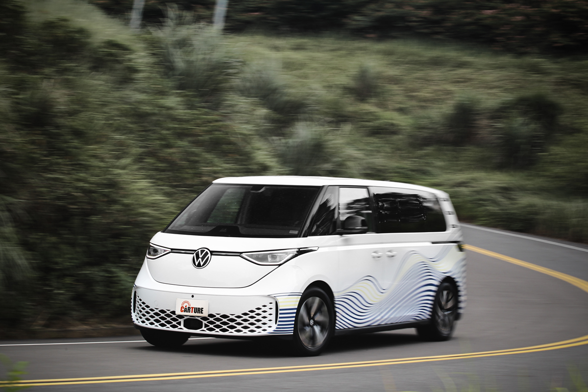 286hp/57kgm動力不僅好掌控且也有充足能量驅動車輛。