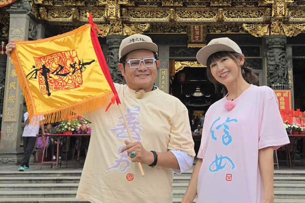 【車勢星聞】許效舜、鄭仲茵主持《神之路》打造最接地氣善男信女進香團。（圖：東森超視提供） 