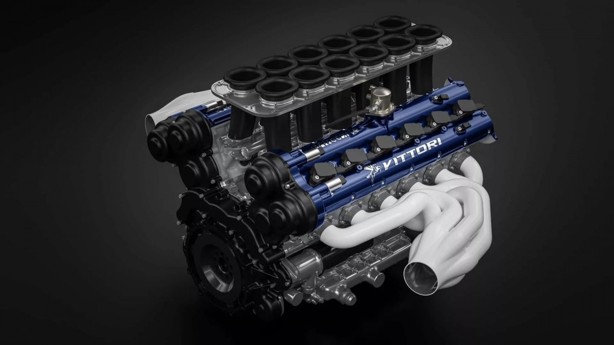 Turbio搭載由Italtecnica所研發的6.8升自然進氣V12引擎,搭配電動馬達組成油電混合動力系統,綜效馬力高達1,100匹。