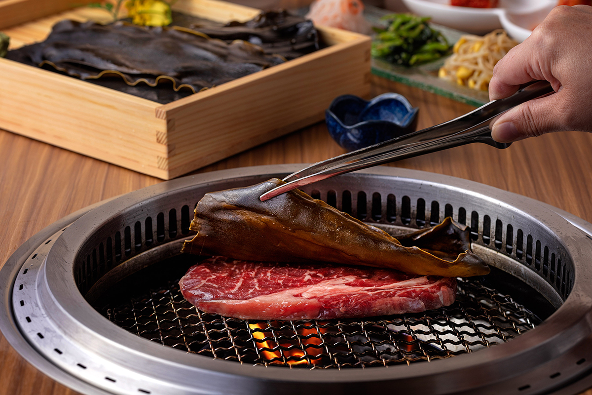 赤虎燒肉跨足新北試營運，日本當紅吃法融入昆布牛排、壽喜燒。（示意圖：品牌提供）