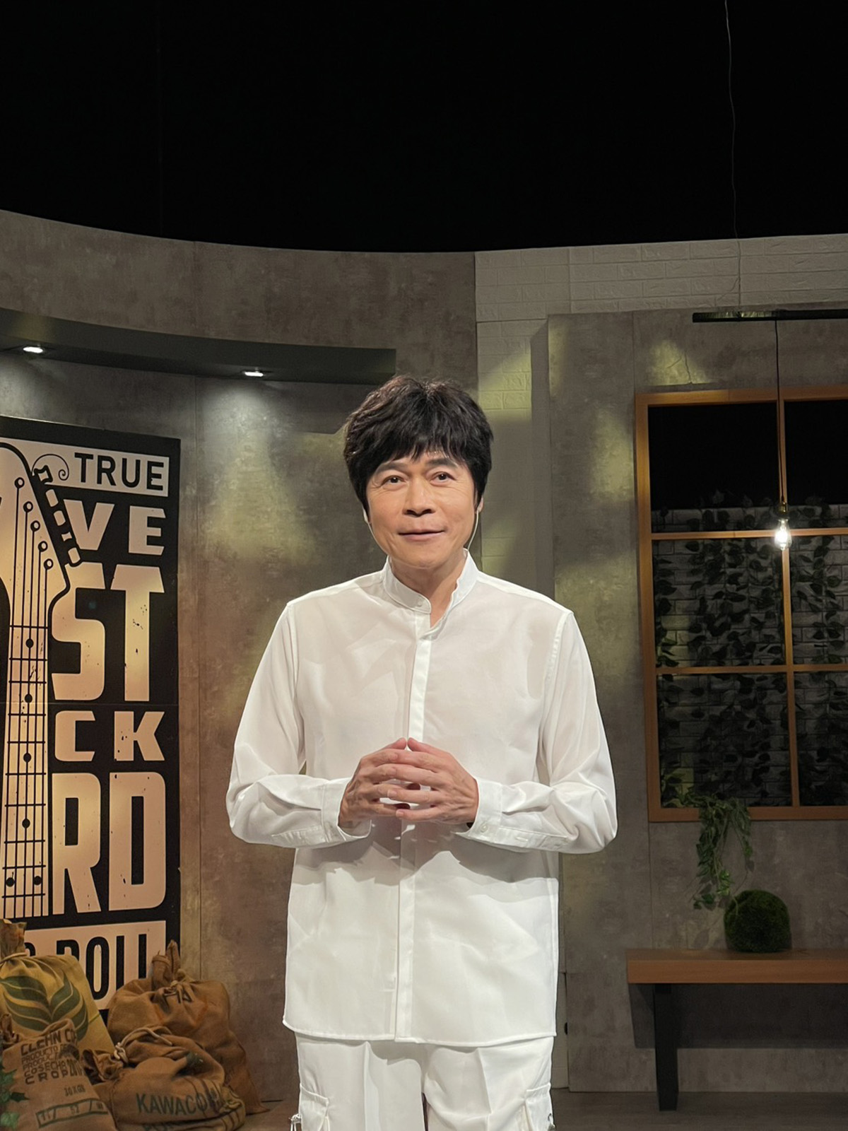 【車勢星聞】洪榮宏身穿薄紗展現健身成果。〈圖/年代提供〉