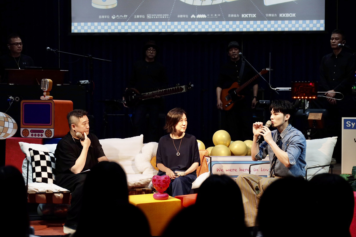 【車勢星聞】黃偉晉「K歌王子」上身,黃韻玲、左光平放心交出主唱C位。(圖:臺北流行音樂中心提供)