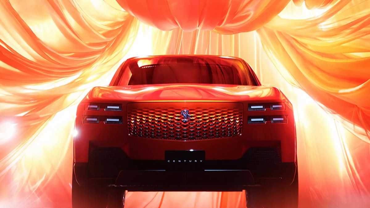 Century Coupe Concept結合SUV的高底盤、雙門跑車的流線輪廓與MPV的滑門設計。