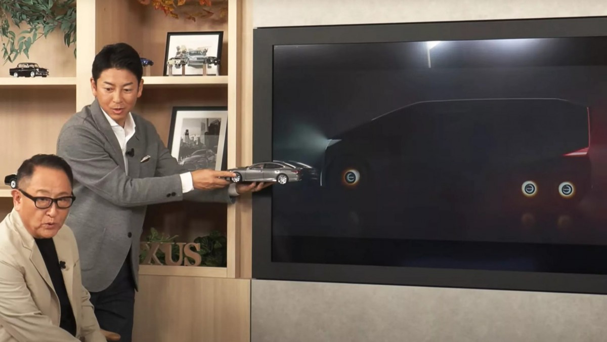 豐田章男認為,LS不再只是「Luxury Sedan」(豪華房車)的縮寫,更應詮釋為「Luxury Space」(豪華空間)。