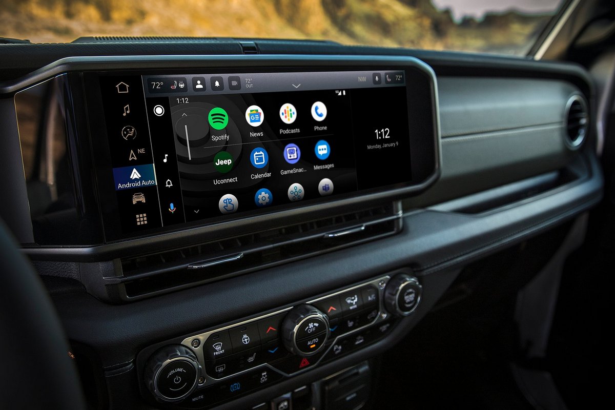 有部分Jeep Wrangler 4xe更新UConnect後卻發生高速行駛失去動力。