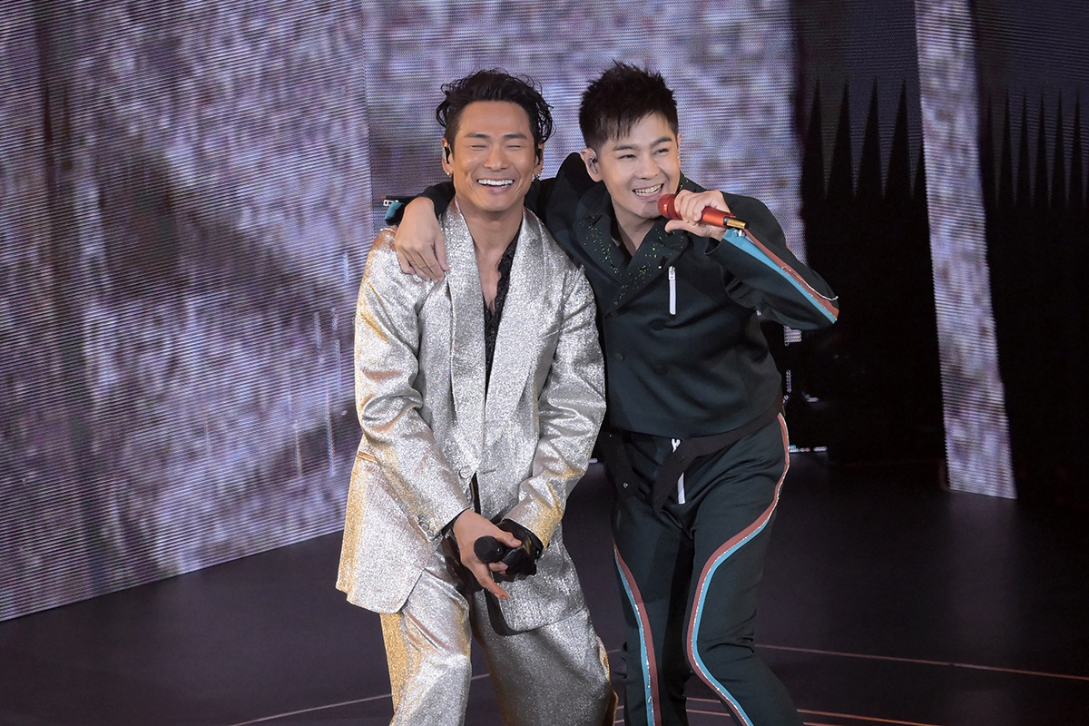 【車勢星聞】小旋風林志穎驚喜現身香港紅磡擔任杜德偉演唱會嘉賓掀回憶殺。(圖:杜德偉Get up演唱會主辦方提供)