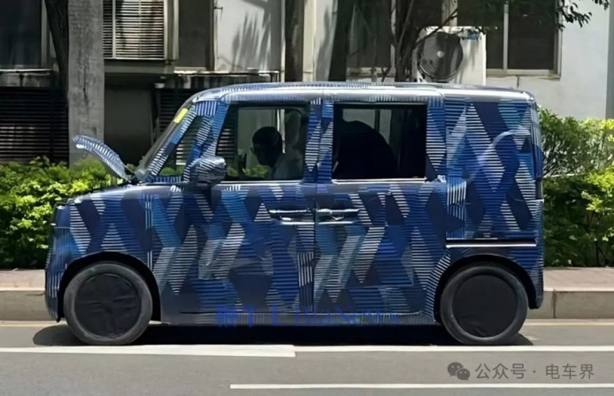 這款新車採用了典型的方正Kcar外型設計,擁有短前後懸、筆直車身線條與高車頂結構,目的在於最大化室內空間。