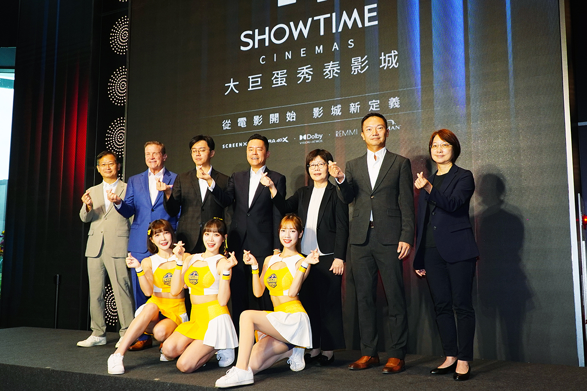 【車勢星聞】大巨蛋秀泰影城正式開幕，《寄生上流》音效總監崔太永親臨調校影廳音場。（圖：車勢星聞）