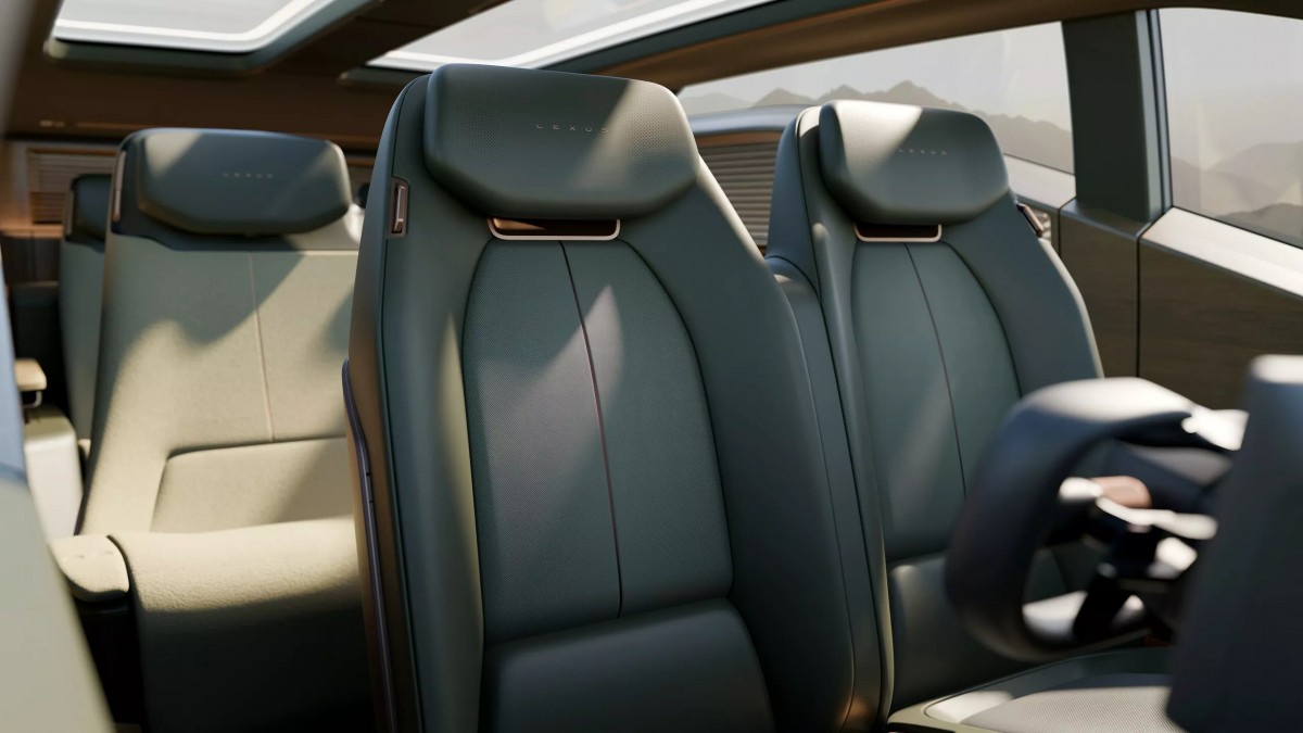 內裝豪華感十足，並且保有優異的舒適感受。