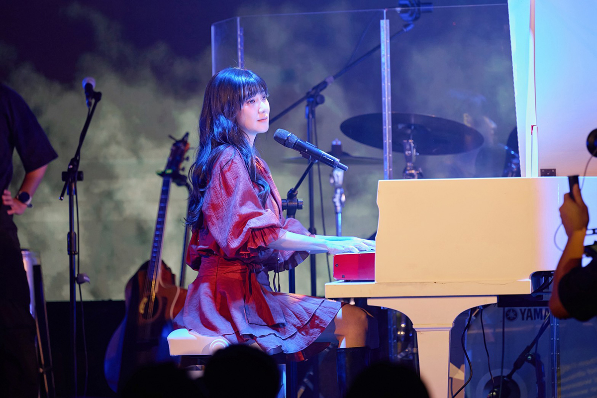 【車勢星聞】林逸欣生日三語言切換nonstop演唱誠意滿滿。（圖：欣宇宙音樂提供） 