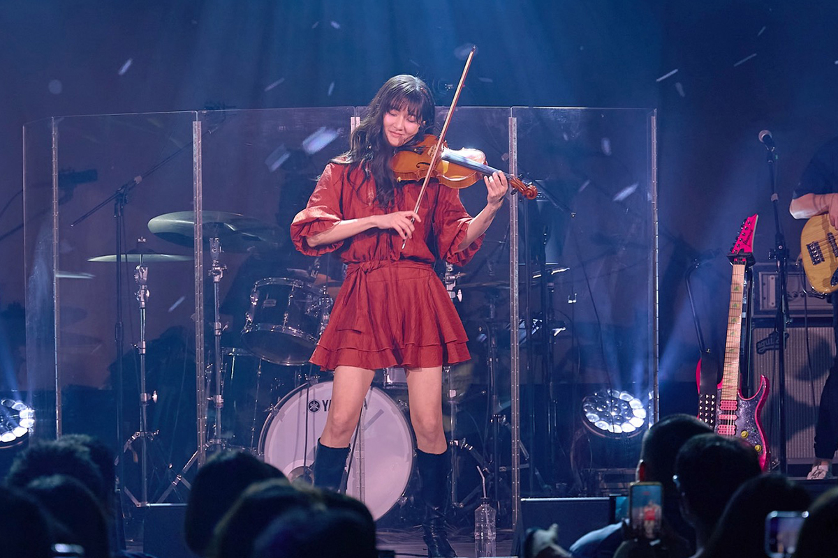 【車勢星聞】林逸欣生日三語言切換nonstop演唱誠意滿滿。（圖：欣宇宙音樂提供） 