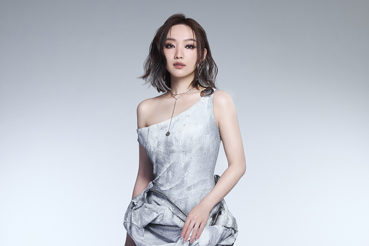 【車勢星聞】閻奕格推出全新單曲〈戒不掉你的愛〉，巡迴演唱會即將啟動。（圖：格聲娛樂有限公司提供） 