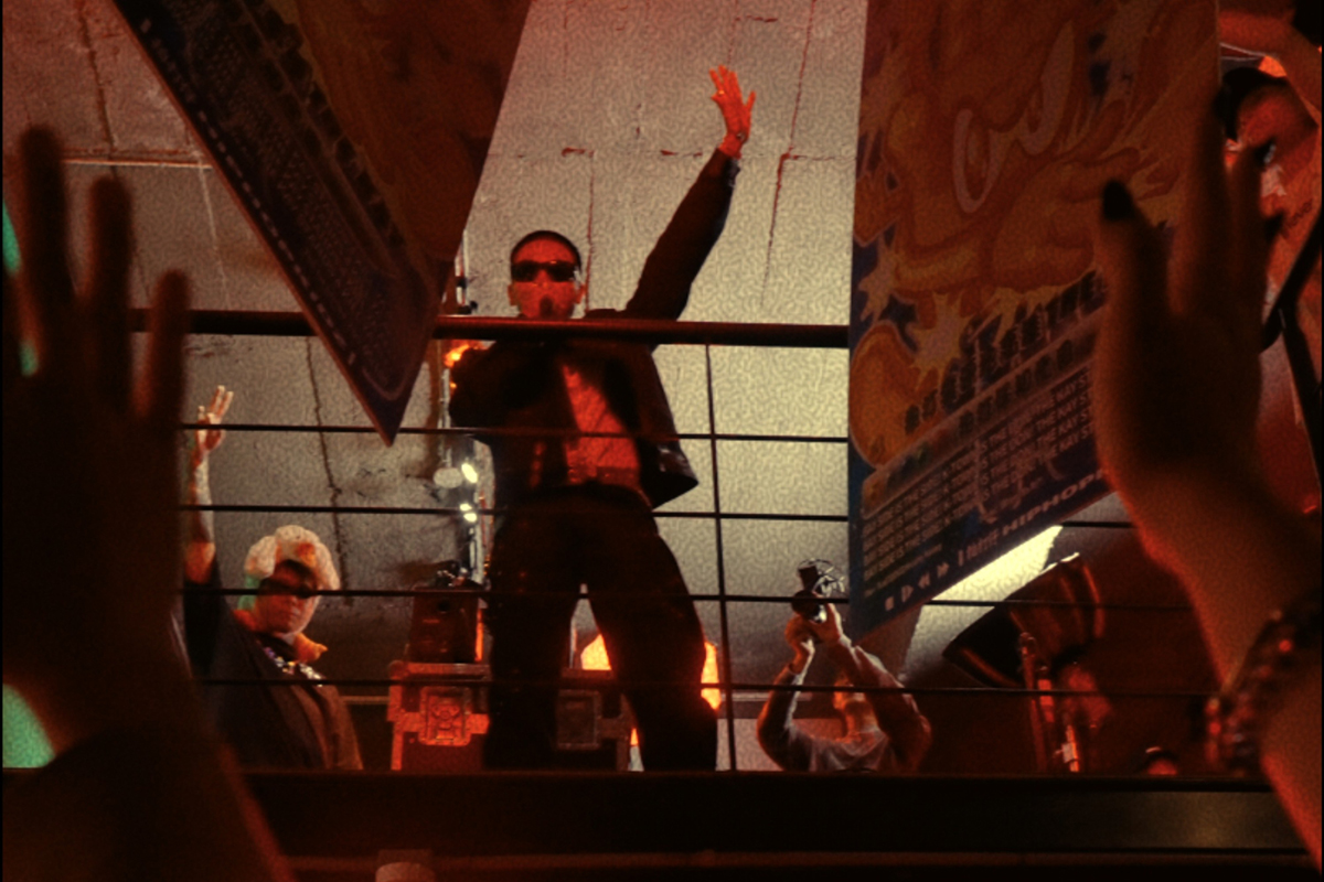 【車勢星聞】Lizi栗子推出首張專輯《Off the Chain》用音樂寫下蛻變歷程。（圖：不能想太多提供） 