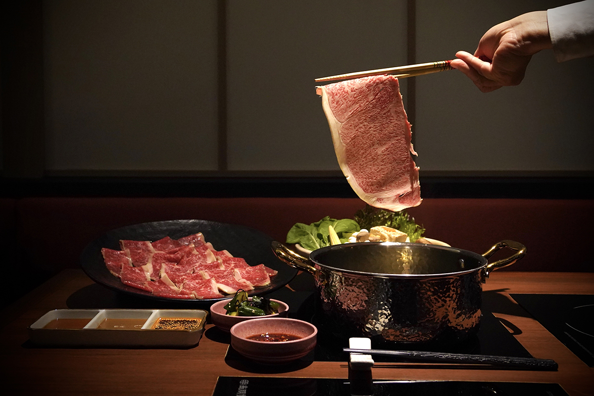 有菜單／免登記！一個人也能享用日本和牛火鍋、壽喜燒，平日商業午餐更划算。（示意圖：品牌提供）