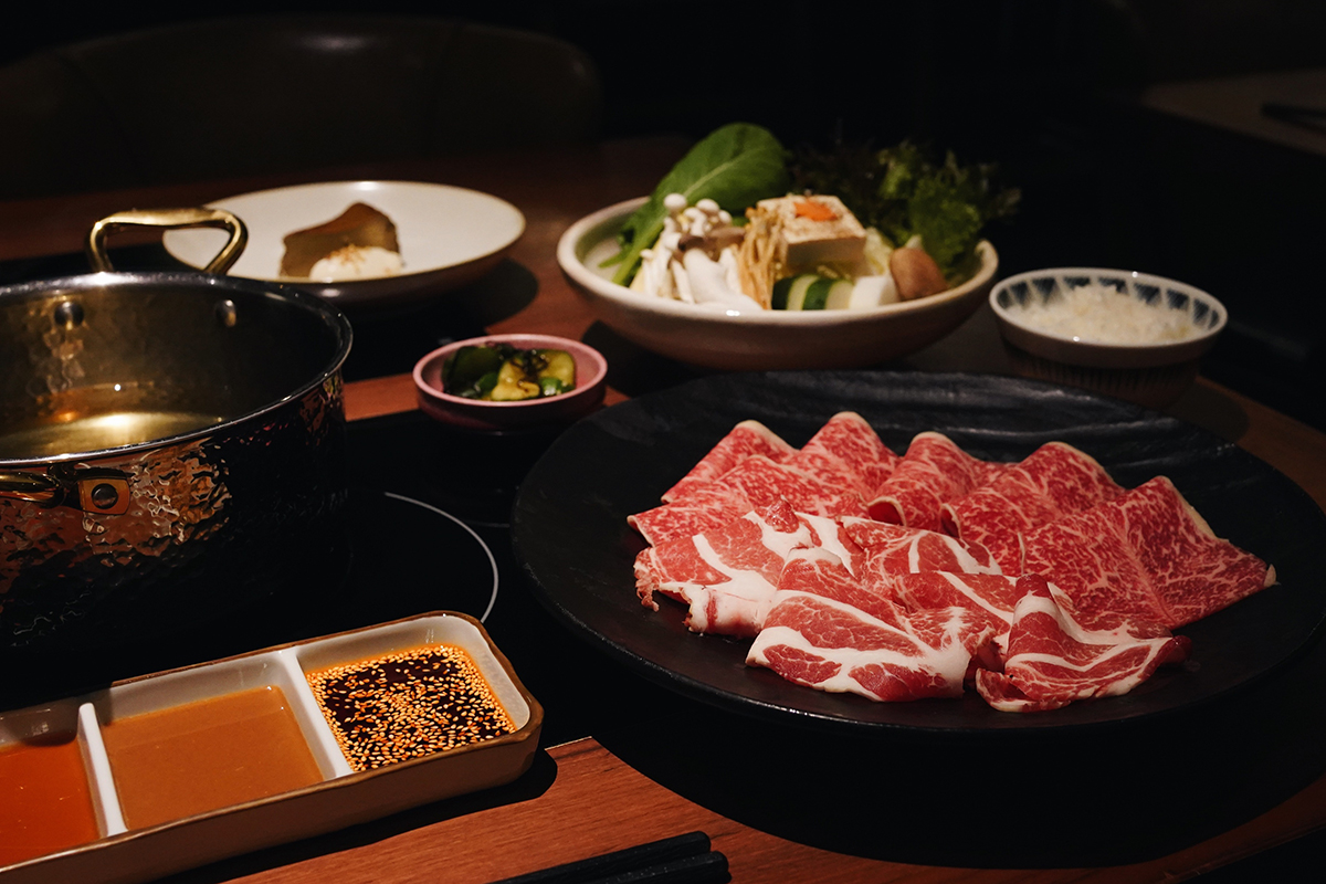 有菜單／免登記！一個人也能享用日本和牛火鍋、壽喜燒，平日商業午餐更划算。（示意圖：品牌提供）