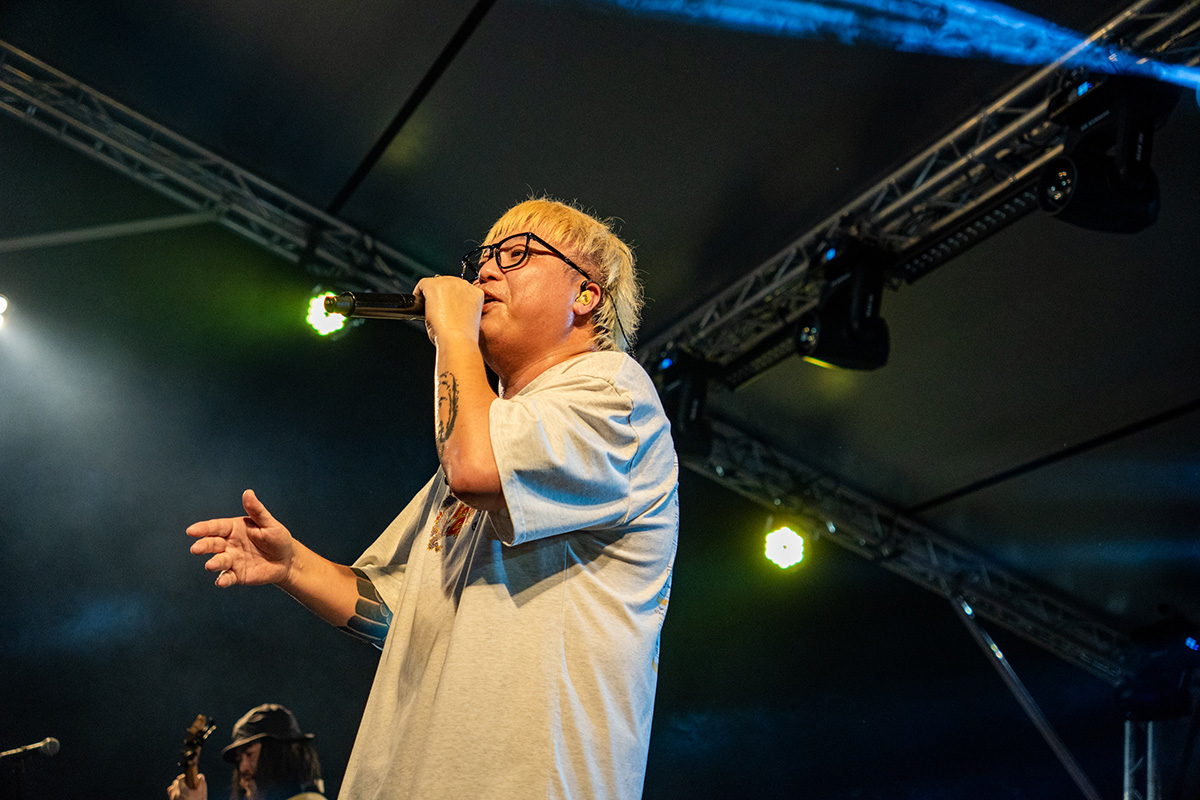 【車勢星聞】固定客主唱島楎〈照片來源：歪的音樂〉