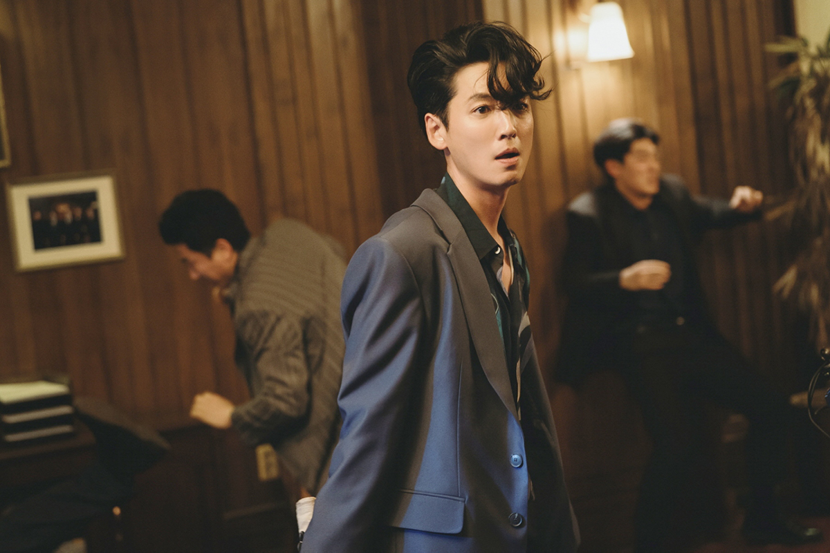 【車勢星聞】鄭敬淏《誰想當老大》苦練探戈，金髮刺青帥翻銀幕。（圖：采昌國際多媒體提供）