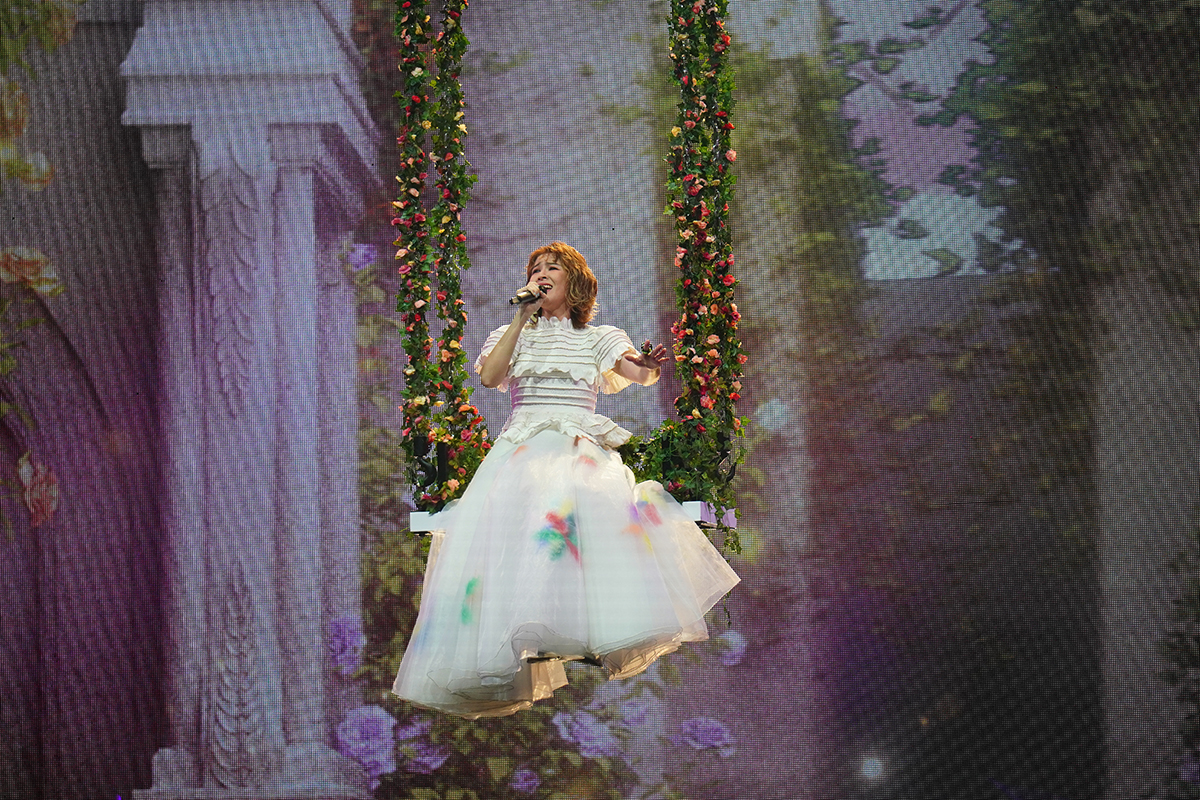 【車勢星聞】影音／曾沛慈《關於愛這件事》宛如仙女從天而降北流開唱。（圖：車勢星聞）