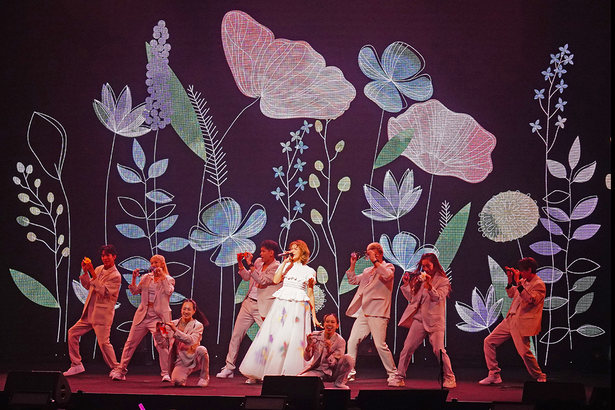 【車勢星聞】影音／曾沛慈《關於愛這件事》宛如仙女從天而降北流開唱。（圖：車勢星聞）