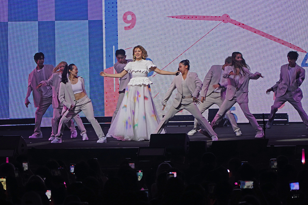 【車勢星聞】影音／曾沛慈《關於愛這件事》宛如仙女從天而降北流開唱。（圖：車勢星聞）