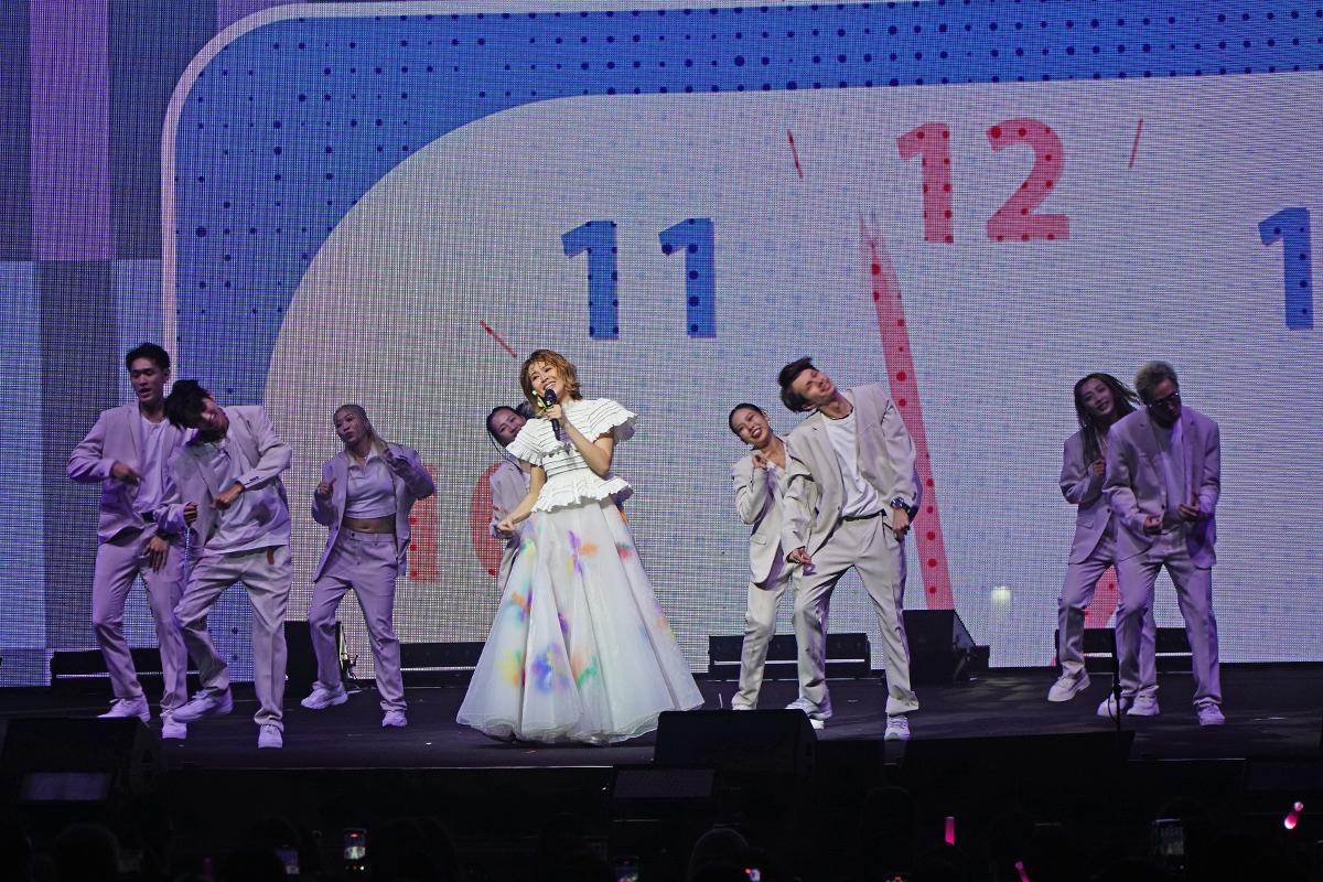 【車勢星聞】影音／曾沛慈《關於愛這件事》宛如仙女從天而降北流開唱。（圖：車勢星聞）