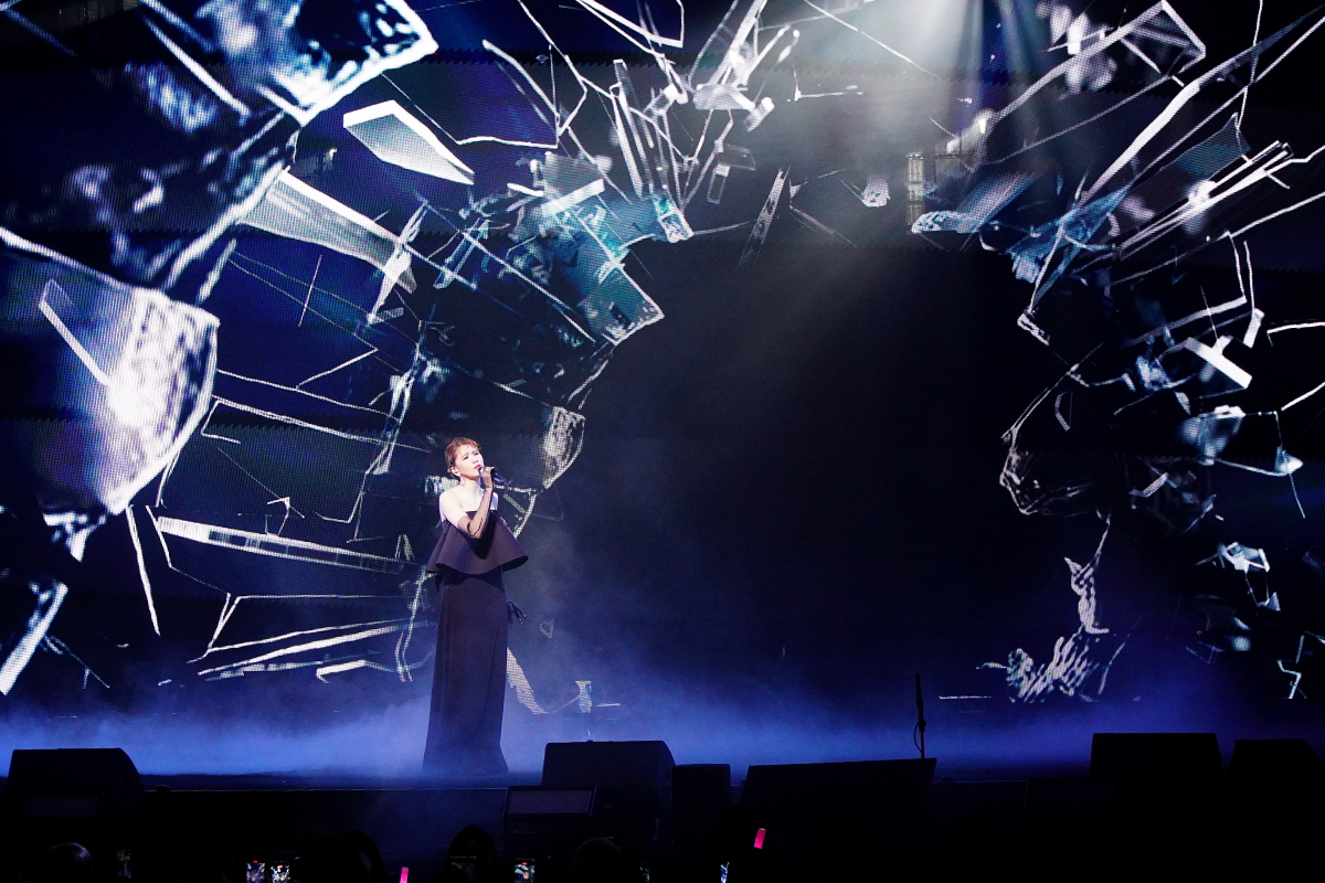 【車勢星聞】影音／曾沛慈《關於愛這件事》宛如仙女從天而降北流開唱。（圖：車勢星聞）