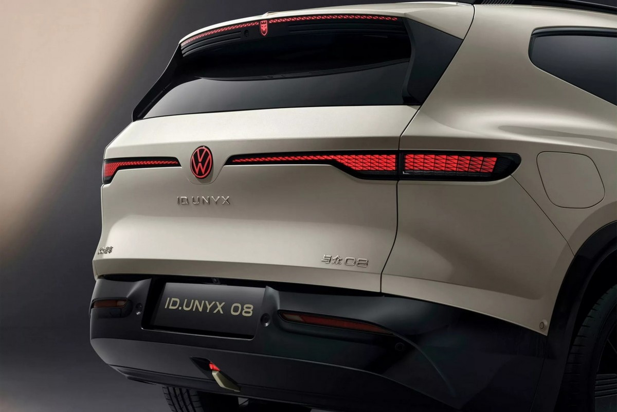 ID. Unyx 08將成爲福斯安徽的第三款主力產品，繼承自ID. Unyx 06（基於Cupra Tavascan）與ID. Unyx 07電動轎車之後，將擴展為涵蓋SUV與轎車的完整產品線。