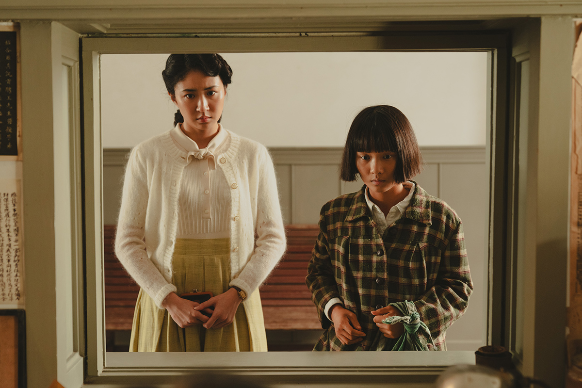 電影《大濛》在嘉義取景拍攝近一週的時間，對9m88與方郁婷來說，都是相當特別的體驗。左起9m88、方郁婷〈圖/華文創 提供〉