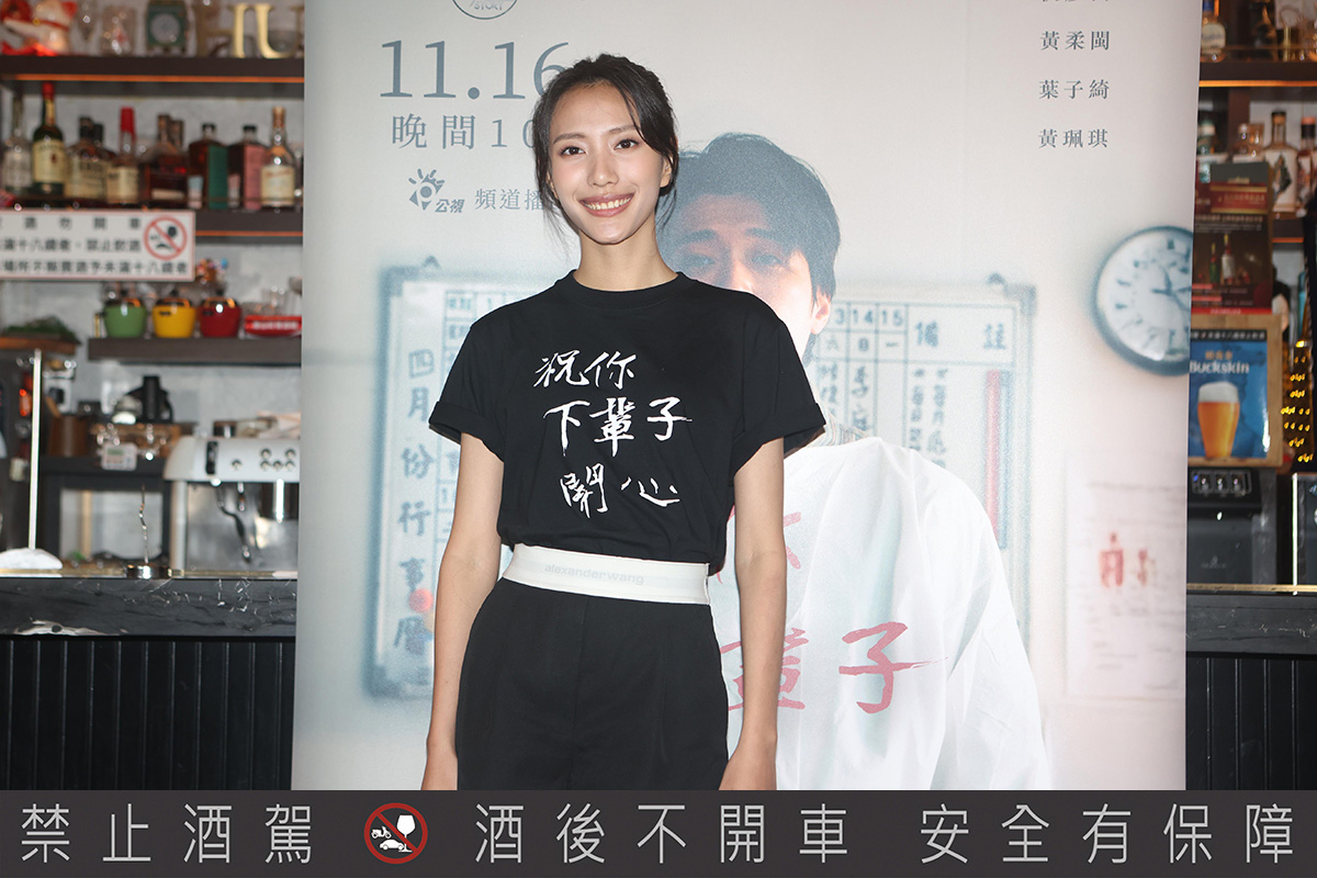 【車勢星聞】公視人生劇展《祝你下輩子開心》黃珮琪飾演無名女孩（葉子綺飾）母親，兩人雙雙入圍本屆金馬女配角獎。〈圖/公視提供〉