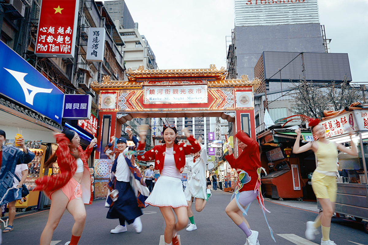 【車勢星聞】金針菇單曲〈Taipei Love〉用音樂回報台灣的愛與溫暖。（圖：PressPlay提供） 