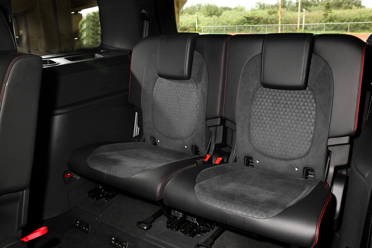 3,239mm軸距讓後排都擁有寬敞乘坐空間。