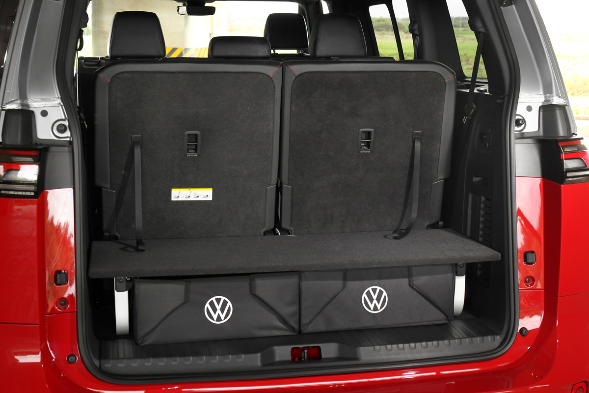 置物容積具有306～2,469公升。