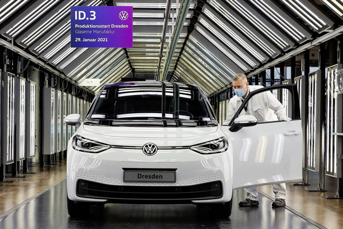 Volkswagen正面臨近十年來最嚴峻的財務挑戰，品牌未來的車款，可能會因這場資金風暴而陷入「全面卡關」。