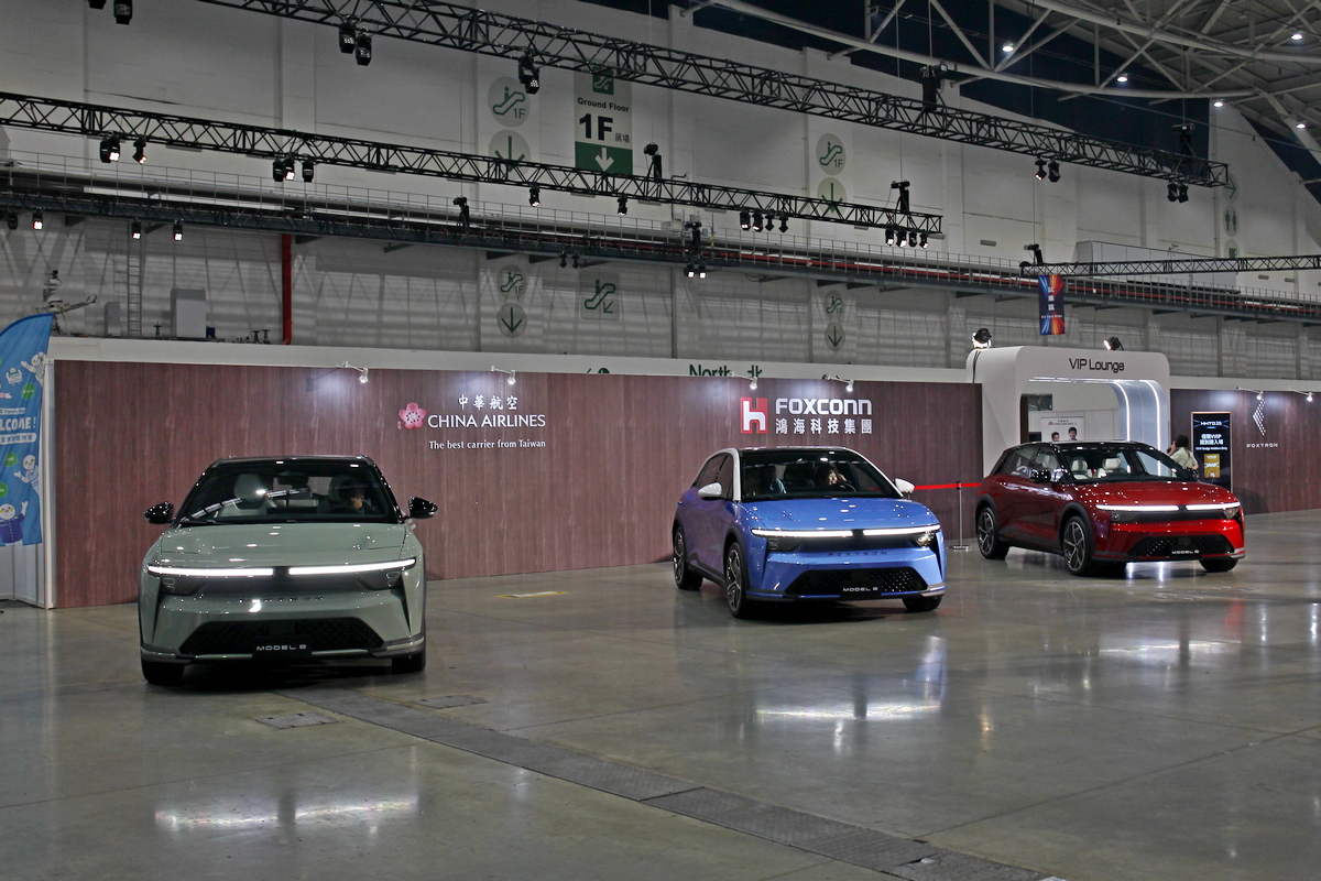 Bria(Model B)提供6種車色。